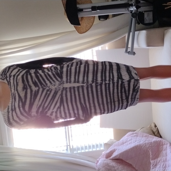 Raquel Allegra , long sleeves  tie dye, jersey dress in rainbow blk and white. - Picture 6 of 14